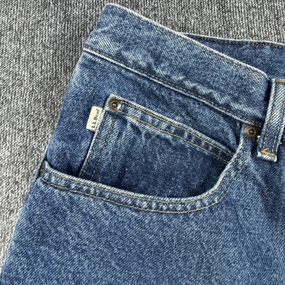 L.L. Bean Men's Classic Fit Flannel Lined Jeans 40x29 Blue‎ Cotton Denim - Picture 4 of 16
